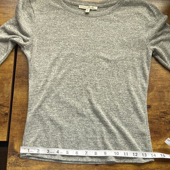 Express One Eleven “Essential” Heathered Gray Long Sleeve Basic Tee - Picture 8 of 10